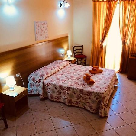 La Marina Bed & Breakfast กาญารี ภายนอก รูปภาพ
