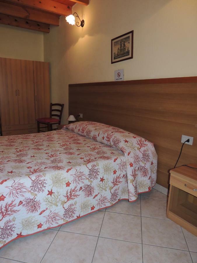 La Marina Bed & Breakfast กาญารี ภายนอก รูปภาพ