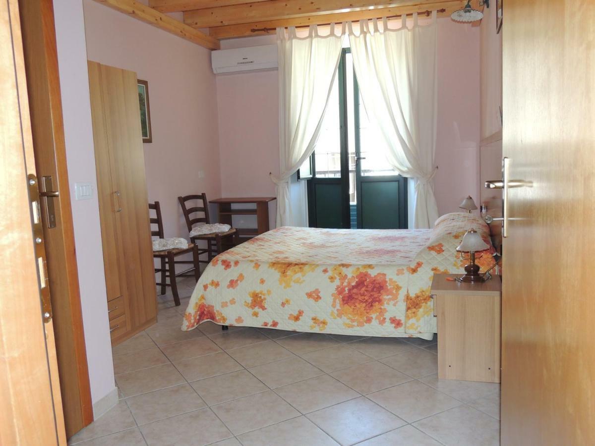 La Marina Bed & Breakfast กาญารี ภายนอก รูปภาพ