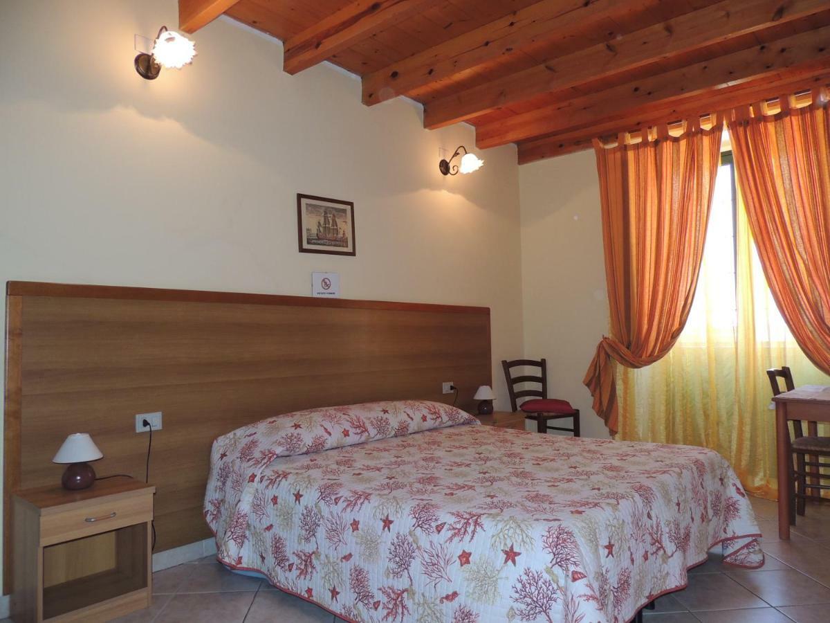 La Marina Bed & Breakfast กาญารี ภายนอก รูปภาพ