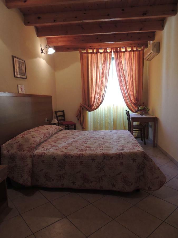 La Marina Bed & Breakfast กาญารี ภายนอก รูปภาพ